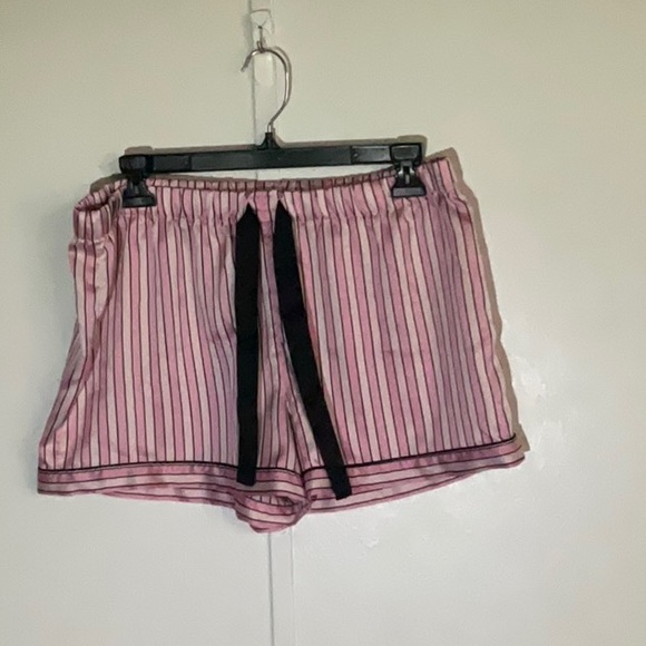 Victoria's Secret Pink and Black Women’s pajama set - Picture 4 of 10